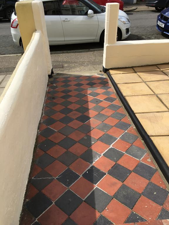 Caris Guest House Southend-on-Sea Bagian luar foto